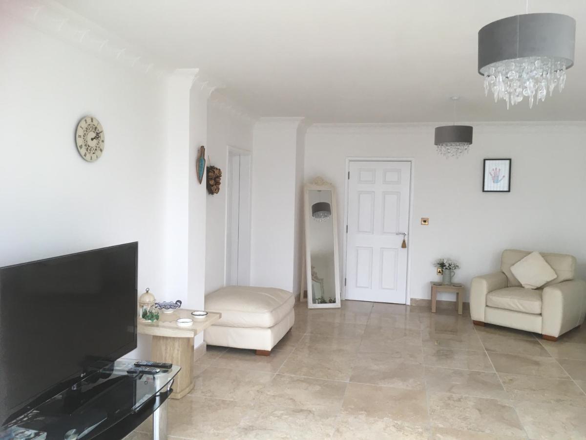 Rowan House Bed Breakfast Main House & Self Contained Self Catering Apartment Cymmer 외부 사진