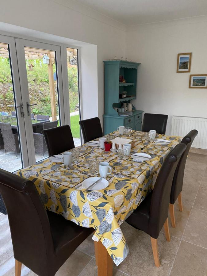 Rowan House Bed Breakfast Main House & Self Contained Self Catering Apartment Cymmer 외부 사진